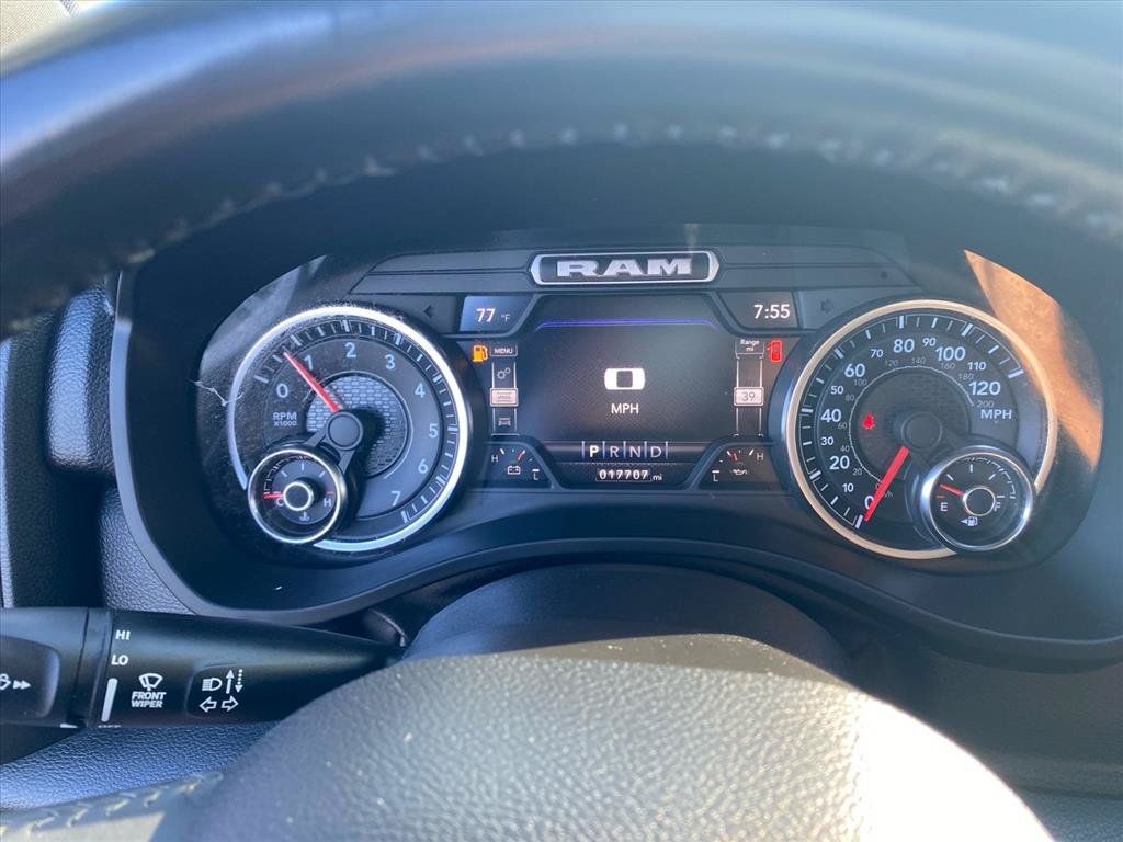 Used 2022 RAM 1500 Big Horn AWD/4WD image 18