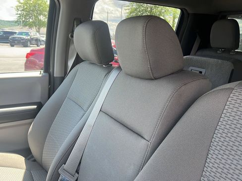 Used 2018 Ford F150 XLT w/ Equipment Group 302A Luxury AWD/4WD image 20