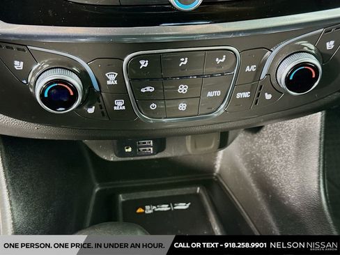 Used 2024 Chevrolet Traverse Premier w/ Redline Edition AWD/4WD image 16