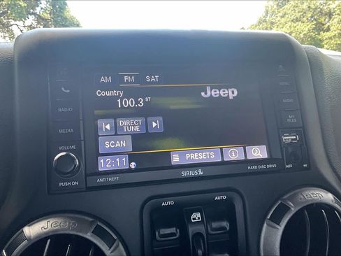 Used 2017 Jeep Wrangler Unlimited Sport w/ Quick Order Package 24S AWD/4WD image 34
