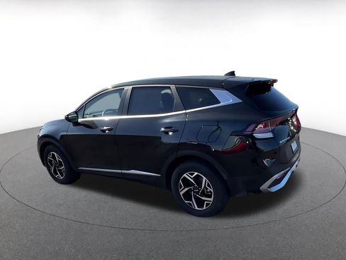 Used 2025 Kia Sportage LX image 10