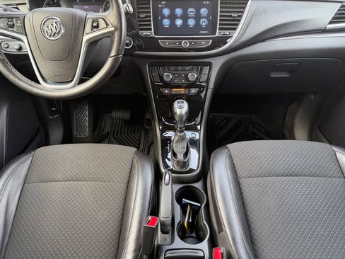 Used 2020 Buick Encore Preferred image 19