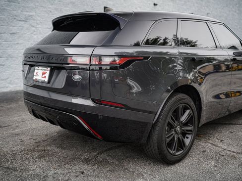 Used 2022 Land Rover Range Rover Velar R-Dynamic S image 15