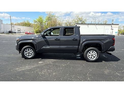 New 2026 Toyota Tacoma SR5 AWD/4WD image 4