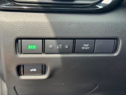 Used 2024 Nissan Sentra SV w/ All-Weather Package FWD image 20