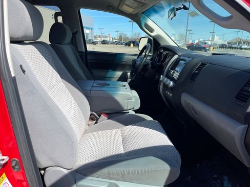 Used 2012 Toyota Tundra 4x4 Double Cab w/ Tow Pkg image 15