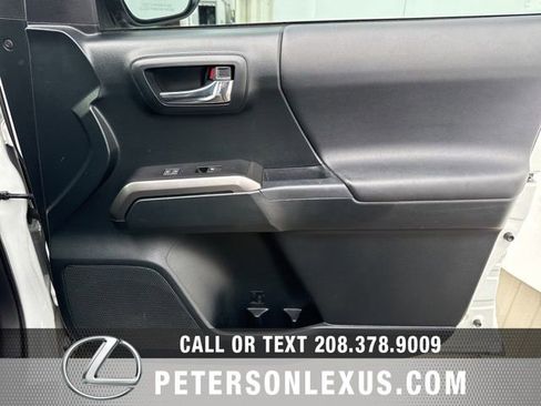 Used 2017 Toyota Tacoma TRD Pro AWD/4WD image 11