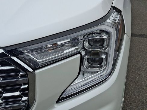 Certified 2022 GMC Terrain Denali image 9