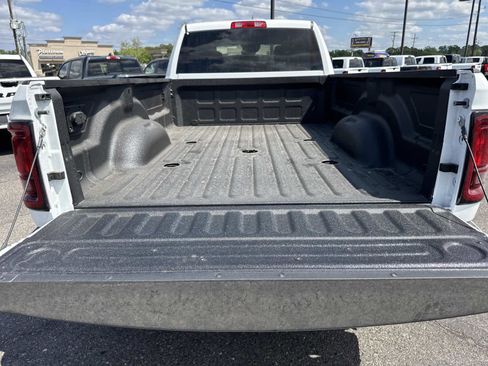 New 2026 RAM 3500 Big Horn AWD/4WD image 7