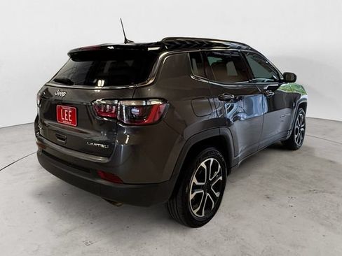 Used 2022 Jeep Compass Limited AWD/4WD image 5