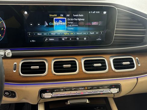 Used 2018 Mercedes-Benz GLE 43 AMG 4MATIC Coupe image 26