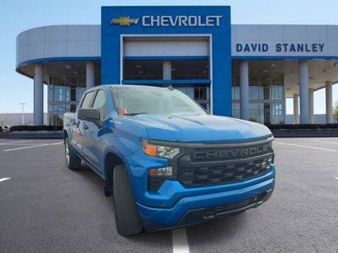Used 2023 Chevrolet Silverado 1500 Custom RWD image 2