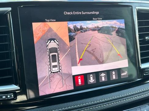 Used 2024 Chrysler Pacifica Limited w/ Uconnect Theater Family Group AWD/4WD image 28