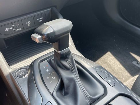 Used 2025 Kia K4 FWD image 26