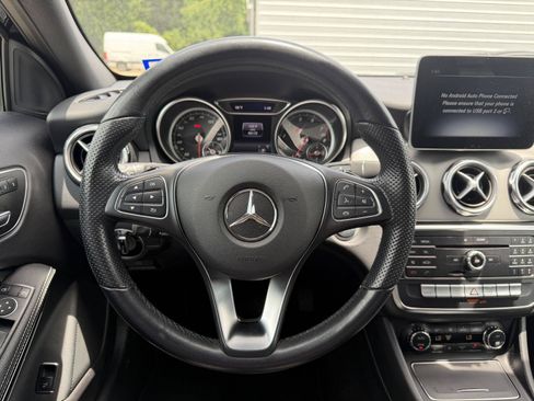 Used 2019 Mercedes-Benz GLA 250 image 10