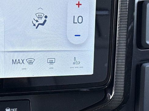 New 2025 Ford F150 Lightning Platinum image 38