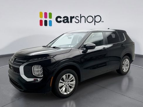 Used 2025 Mitsubishi Outlander ES image 1