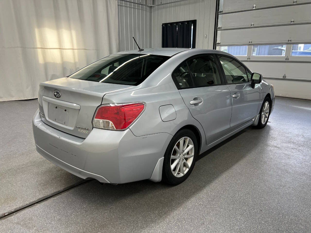 Used 2012 Subaru Impreza 2.0i Premium w/ All-Weather Pkg AWD/4WD image 4