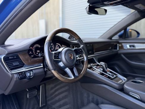 Used 2017 Porsche Panamera 4S AWD/4WD image 13