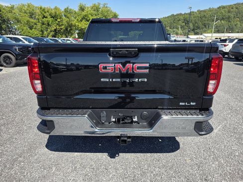 New 2026 GMC Sierra 1500 SLE image 4
