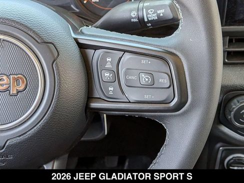 Used 2026 Jeep Gladiator Sport AWD/4WD image 18
