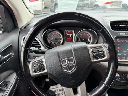 Used 2020 Dodge Journey Crossroad FWD image 16