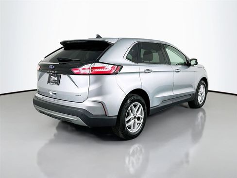 Used 2024 Ford Edge SEL AWD/4WD image 13
