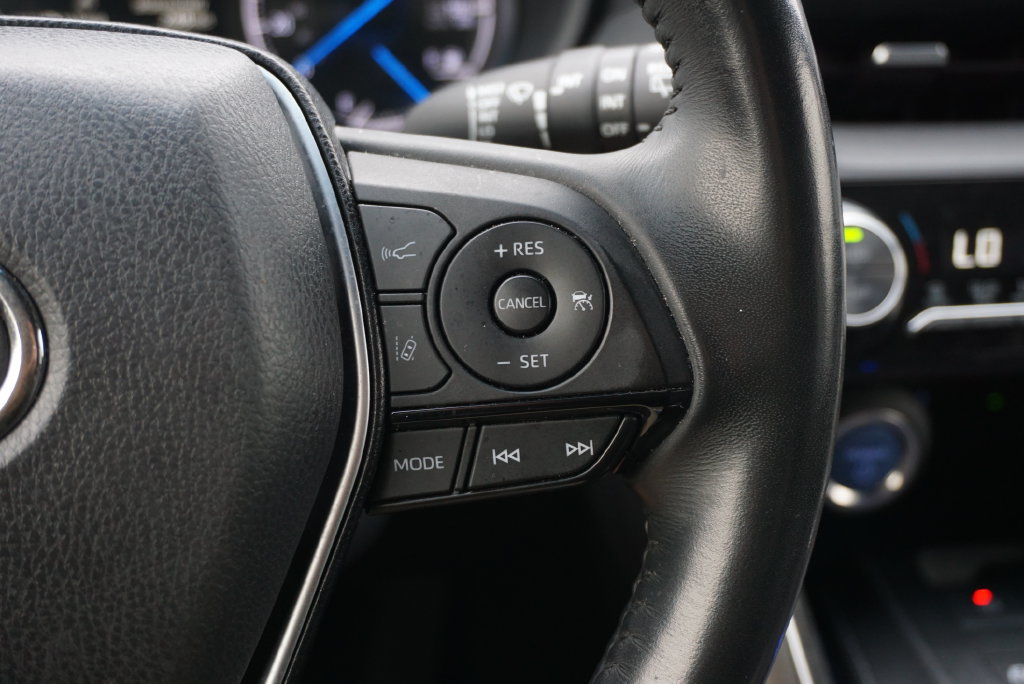Used 2022 Toyota Venza XLE AWD/4WD image 26