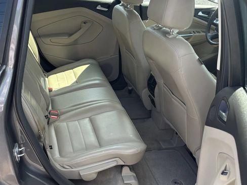 Used 2014 Ford C-MAX SEL w/ Equipment Group 302A FWD image 9