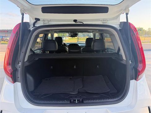 Used 2020 Kia Soul GT-Line Turbo FWD image 6