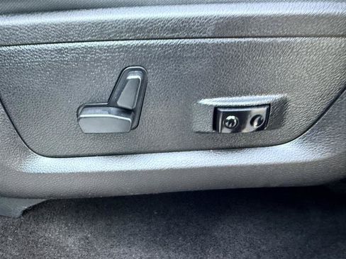 Used 2016 RAM 1500 Lone Star AWD/4WD image 27