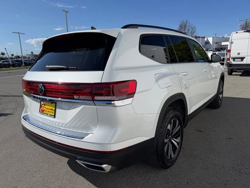 New 2026 Volkswagen Atlas SE FWD image 6