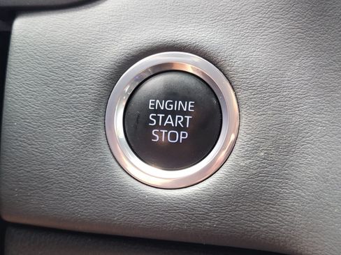 Used 2023 Toyota Tundra Platinum AWD/4WD image 23