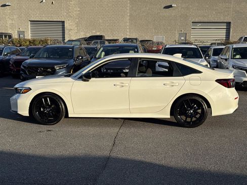 Used 2025 Honda Civic Sport image 22
