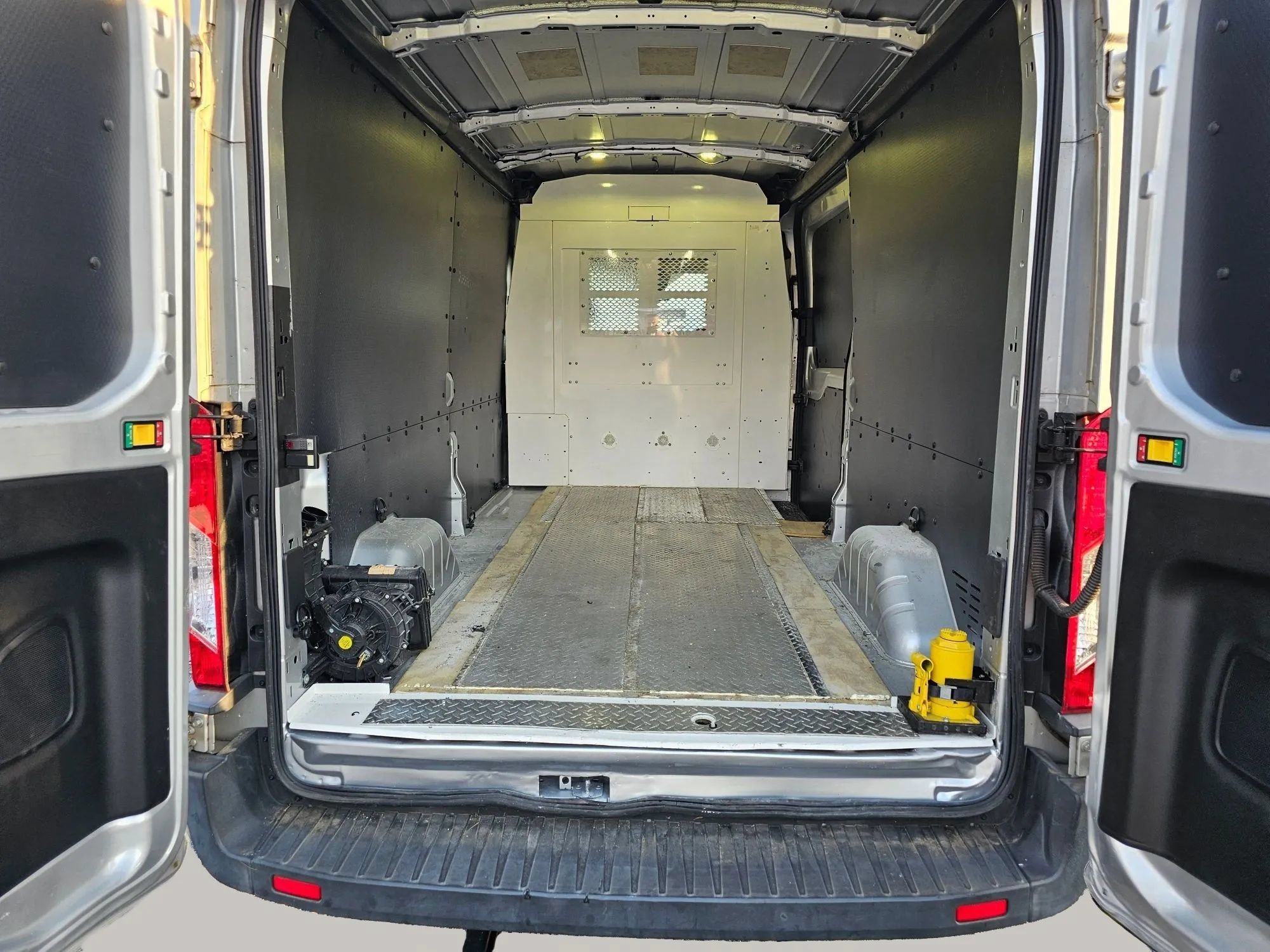 Used 2017 Ford Transit 350 148 Medium Roof RWD image 7