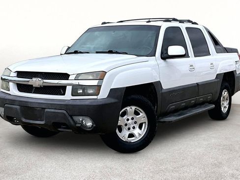 Used 2004 Chevrolet Avalanche Z66 w/ Sun And Sound Package RWD image 14
