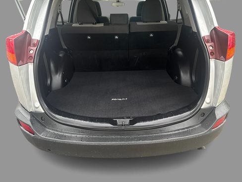Used 2014 Toyota RAV4 XLE AWD/4WD image 15