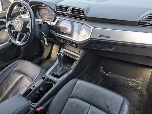 Used 2020 Audi Q3 2.0T Premium image 12