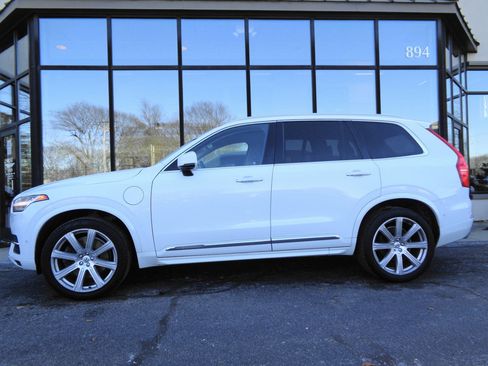 Used 2017 Volvo XC90 T8 Inscription w/ Vision Package image 7
