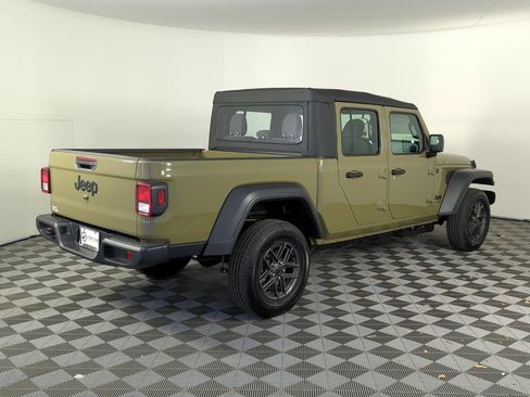 New 2026 Jeep Gladiator Sport image 5