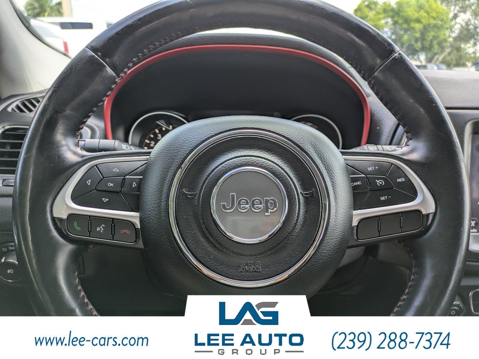 Used 2017 Jeep Compass Trailhawk w/ Leather Interior Group AWD/4WD image 23
