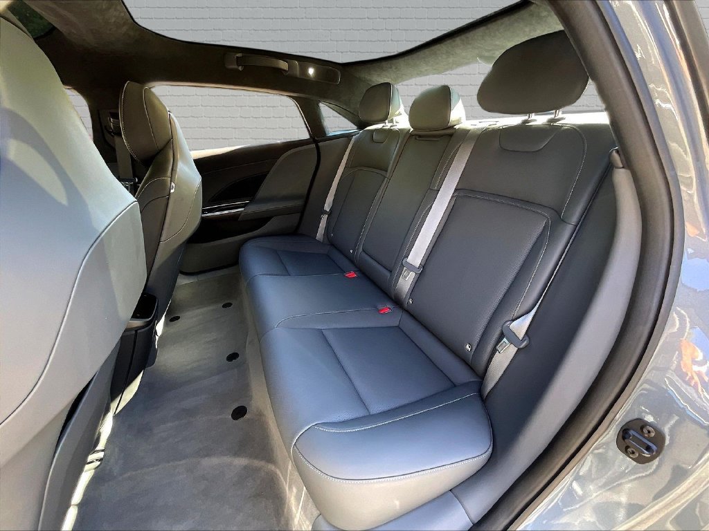 Used 2024 Lucid Air Touring AWD/4WD image 15