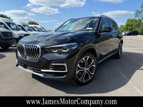 Used 2023 BMW X5 xDrive40i AWD/4WD image 1