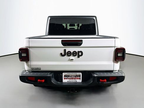 Used 2026 Jeep Gladiator Rubicon w/ Steel Power Dome Hood Package AWD/4WD image 6