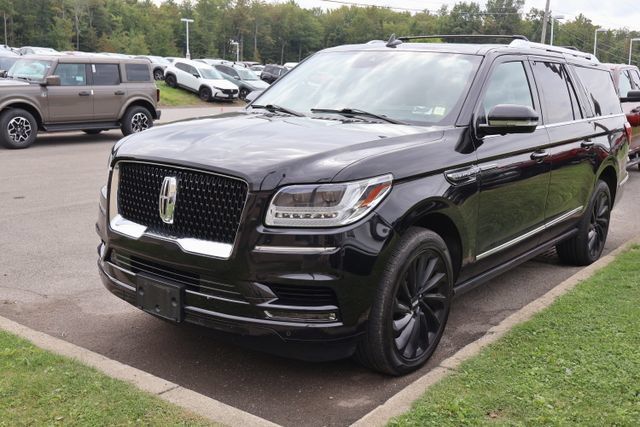 Used 2021 Lincoln Navigator L Reserve AWD/4WD image 1