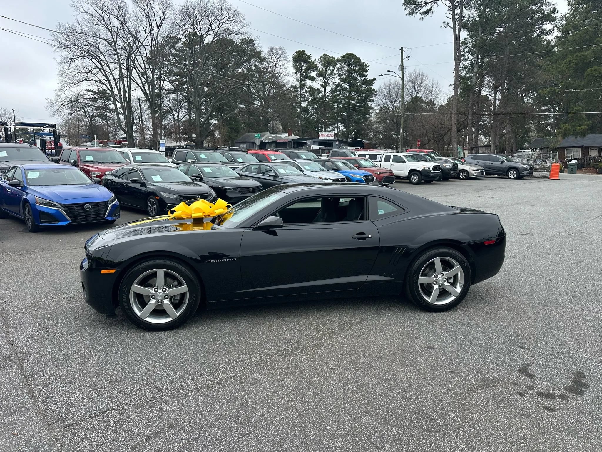 Used 2011 Chevrolet Camaro LT RWD image 7