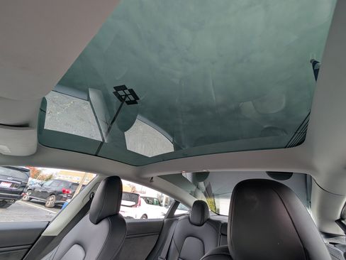 Used 2020 Tesla Model 3 Long Range image 26