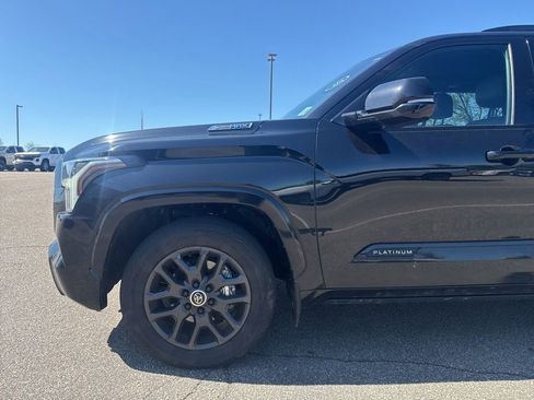 Used 2024 Toyota Sequoia Platinum AWD/4WD image 6