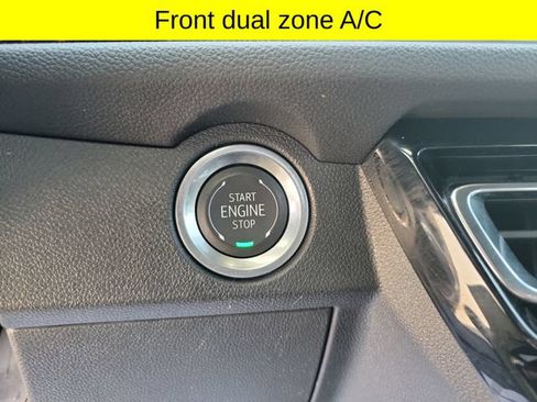 Used 2024 Chevrolet Traverse RS AWD/4WD image 17