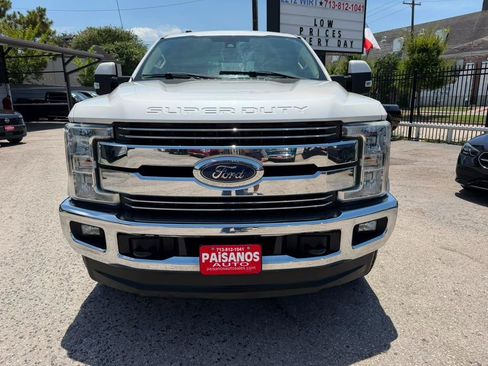 Used 2018 Ford F250 Lariat w/ Lariat Ultimate Package AWD/4WD image 4